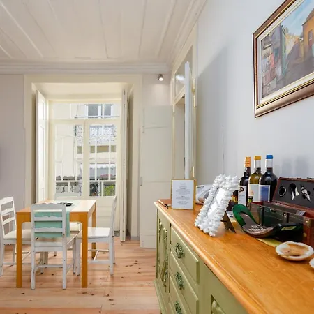 Carmo's Art 1° Apartment *